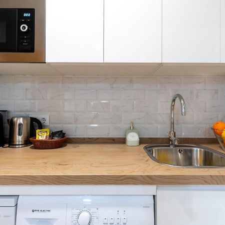 Apartamento Con Garaje, Centro De Sevilla エクステリア 写真