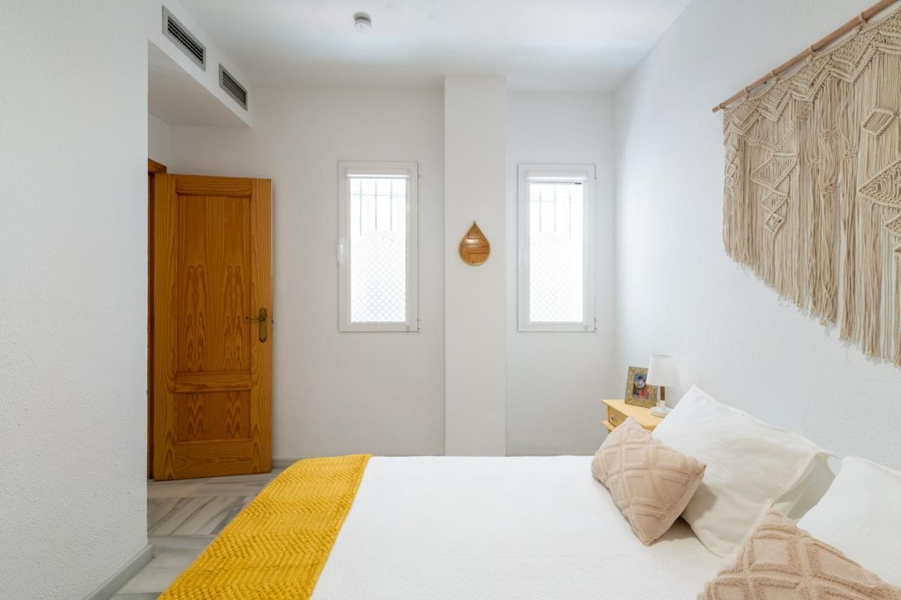 Apartamento Con Garaje, Centro De Sevilla エクステリア 写真